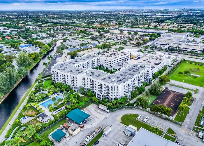 Modern 2 Bed In The Heart Of Doral Free Parking