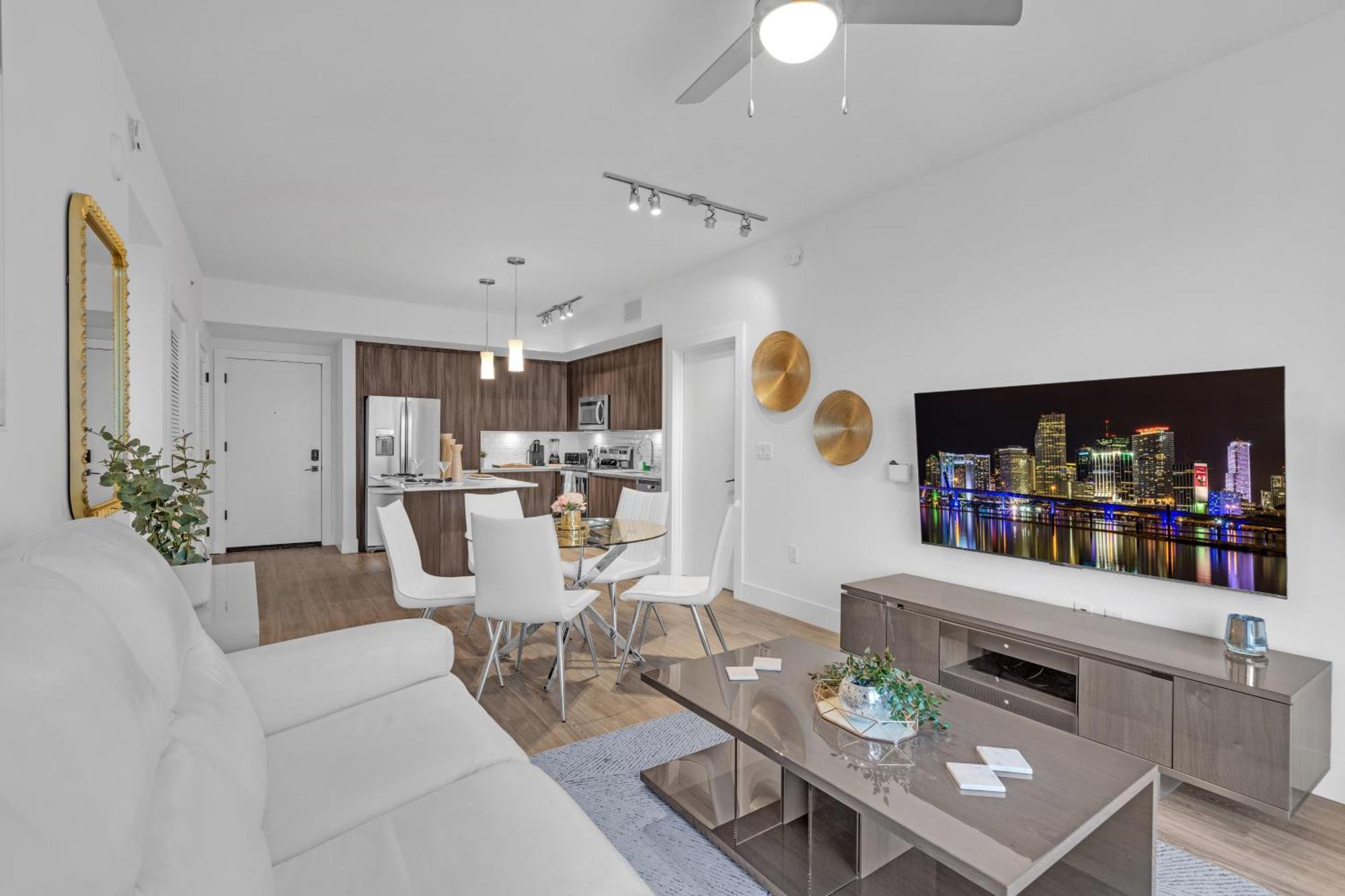 Apartment Modern 2 Bed In The Heart Of Doral Free Parking Hialeah Gardens