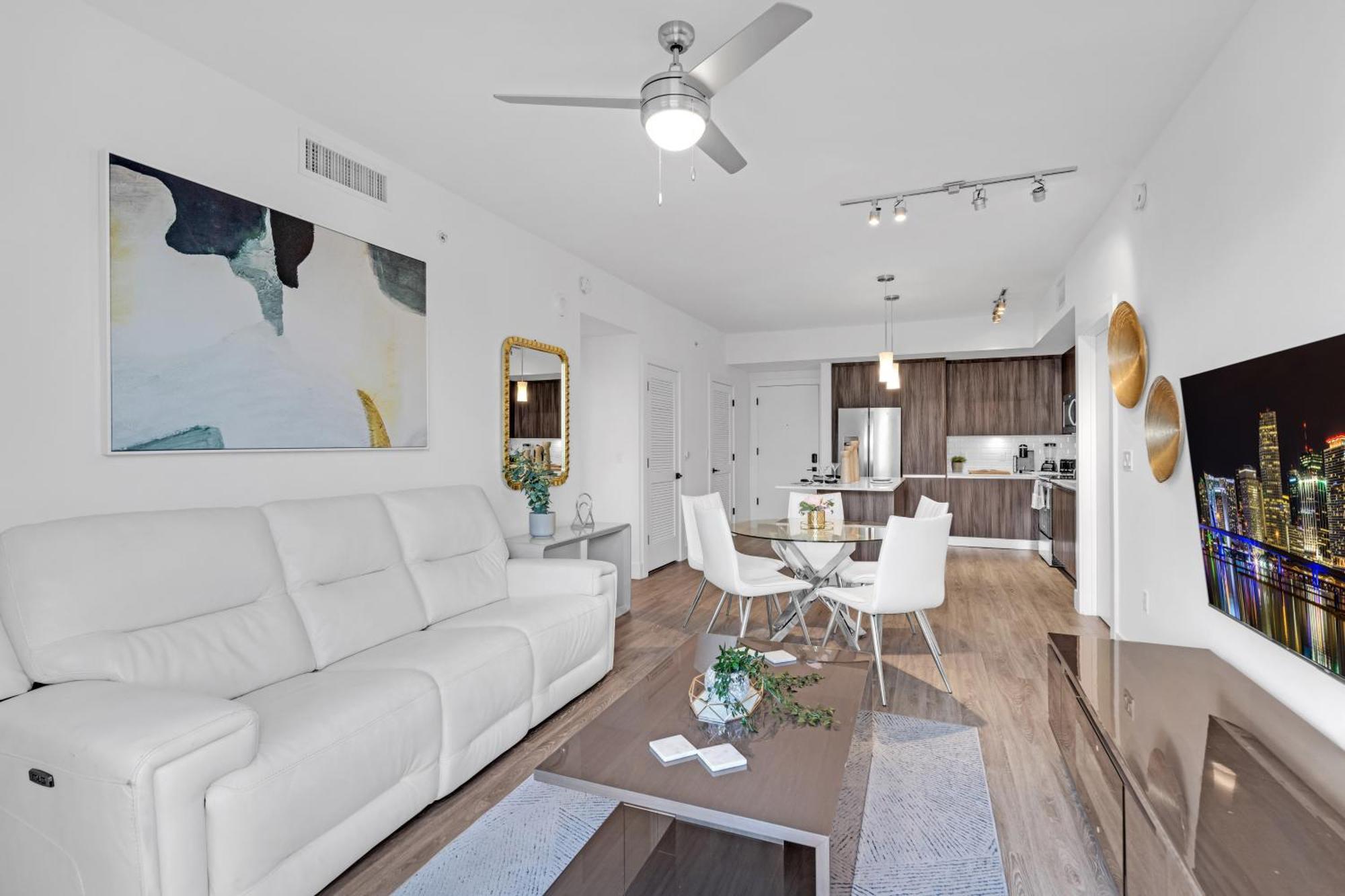 Apartment Modern 2 Bed In The Heart Of Doral Free Parking *