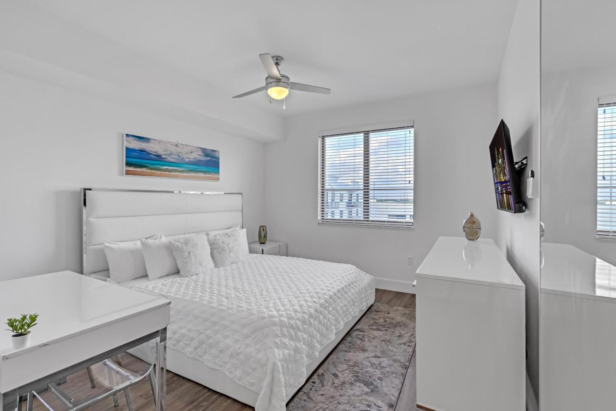Modern 2 Bed In The Heart Of Doral Free Parking Apartment *