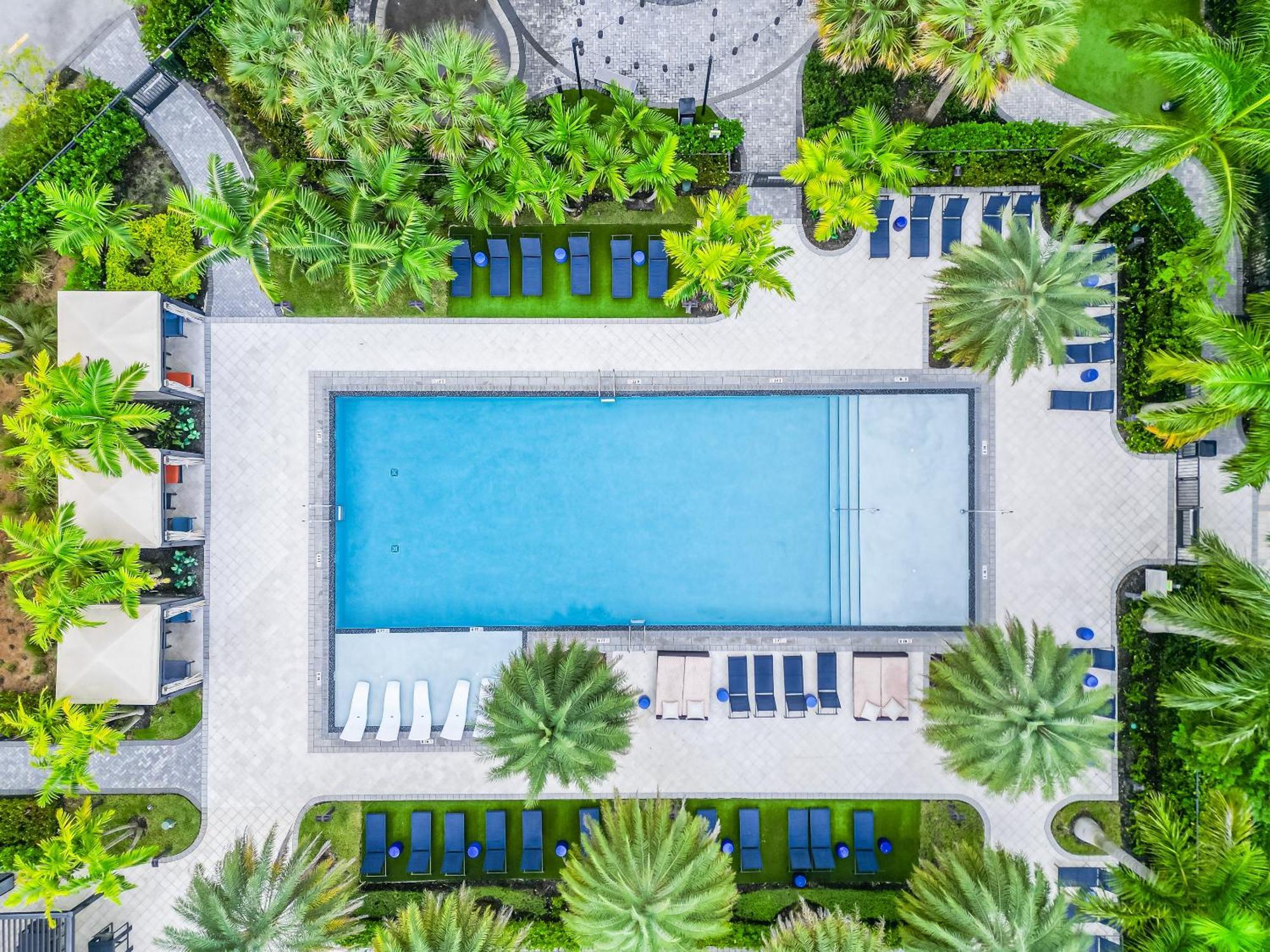 Modern 2 Bed In The Heart Of Doral Free Parking *
