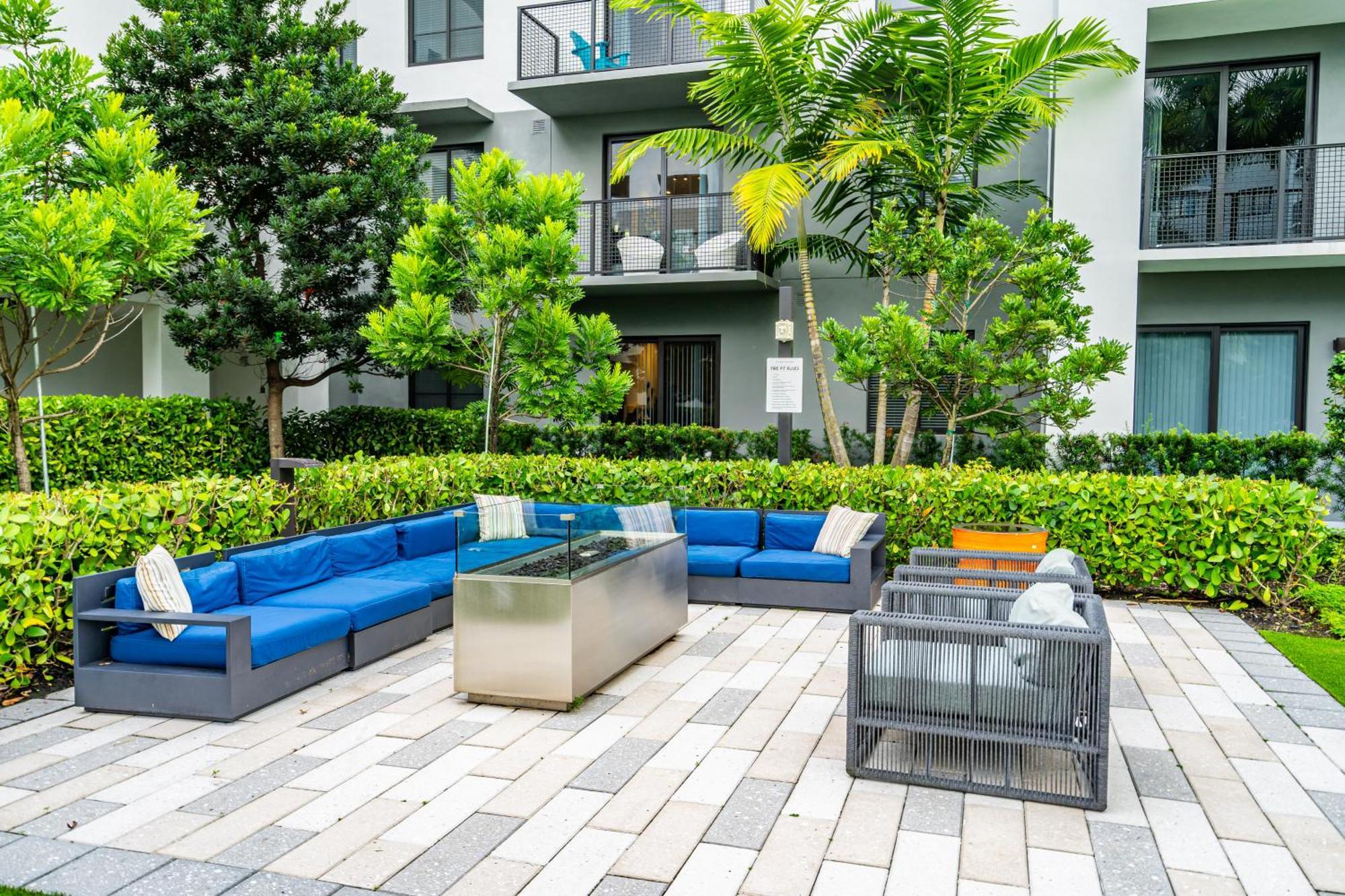 Modern 2 Bed In The Heart Of Doral Free Parking * Hialeah Gardens