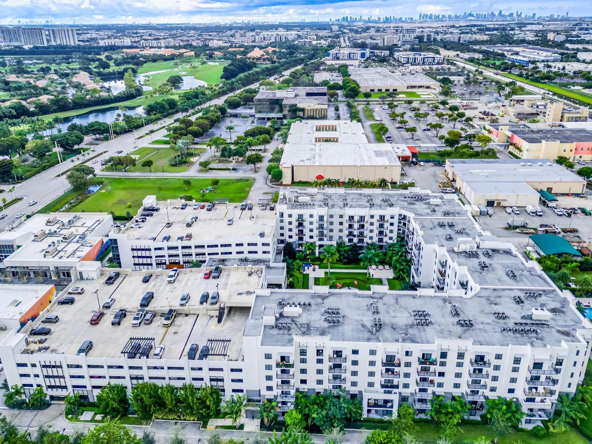 Modern 2 Bed In The Heart Of Doral Free Parking Apartment *